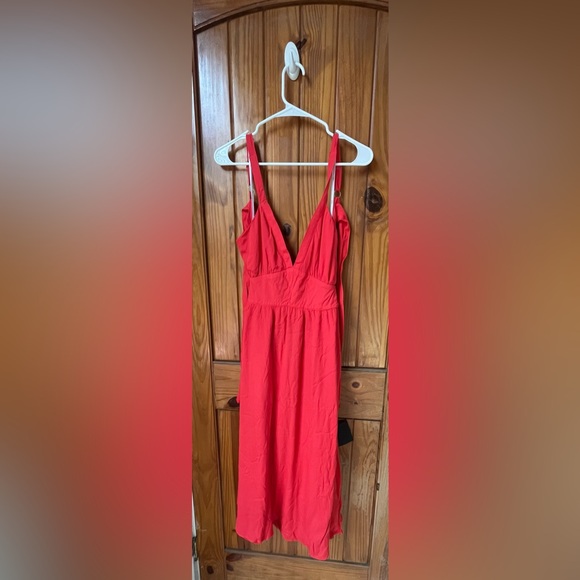 Lulu’s Bold New Look Bright Red Tie-Back Midi Dress With Pockets NWT size medium - Picture 4 of 7